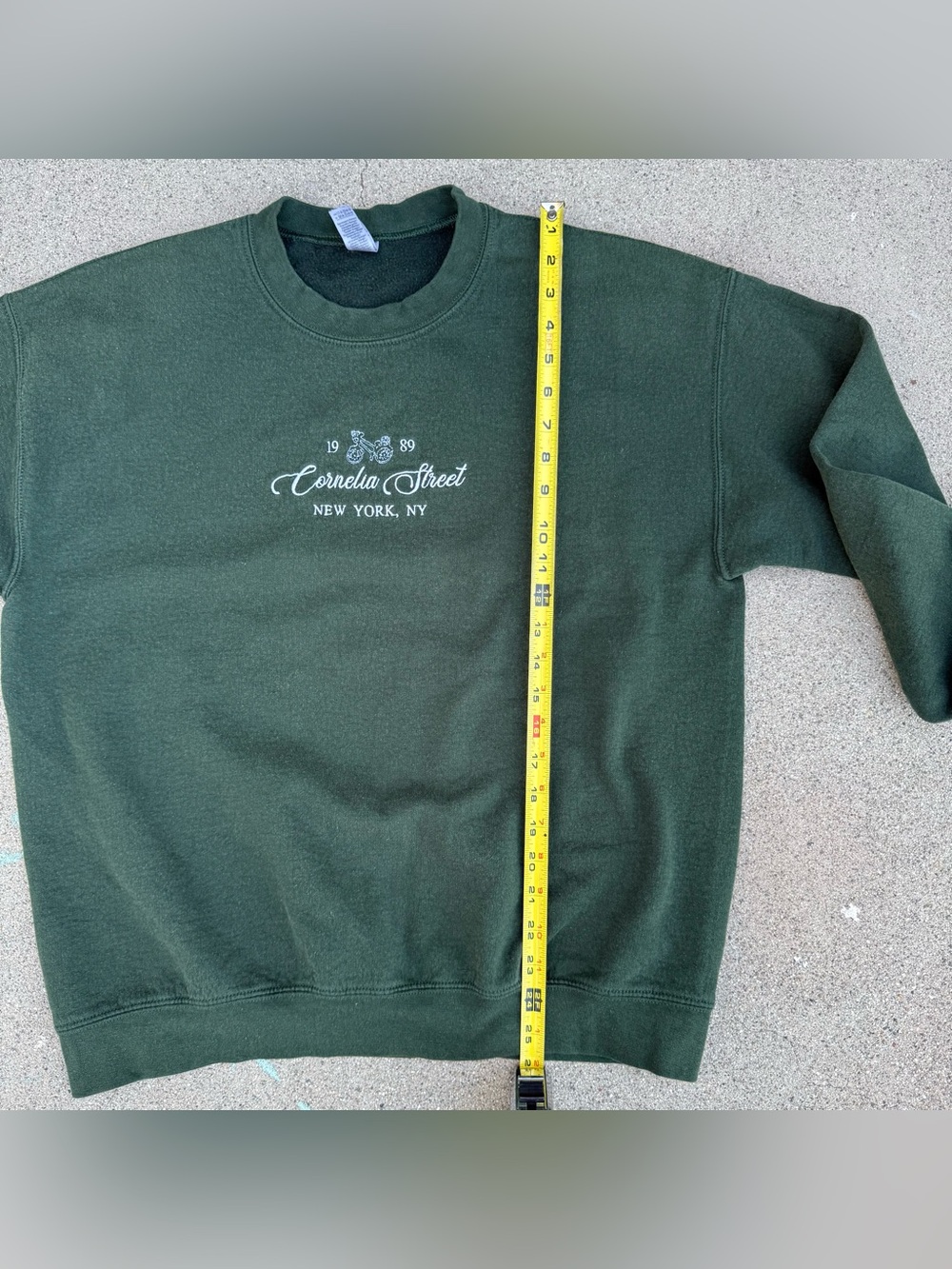 Taylor Swift Cornelia Street Forest Green Embroidered Sweatshirt Size Large - Picture 4 of 6